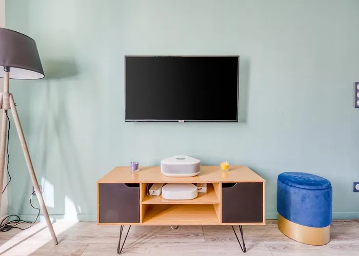 Le 001-Lumineux-Netflix-Son DEVIALET-GregIMMO
